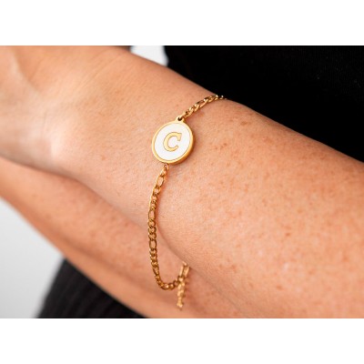 Pulsera de concha con letras del abecedario