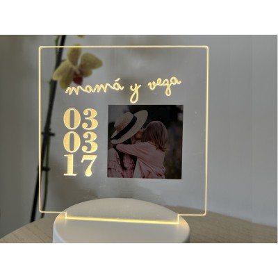 Lámpara LED personalizable...