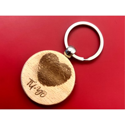 Llavero personalizado con formas de madera