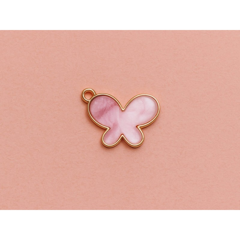 Charm de mariposa rosa