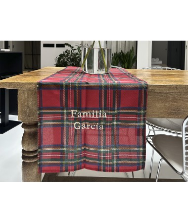 Camino de mesa tartán bordado
