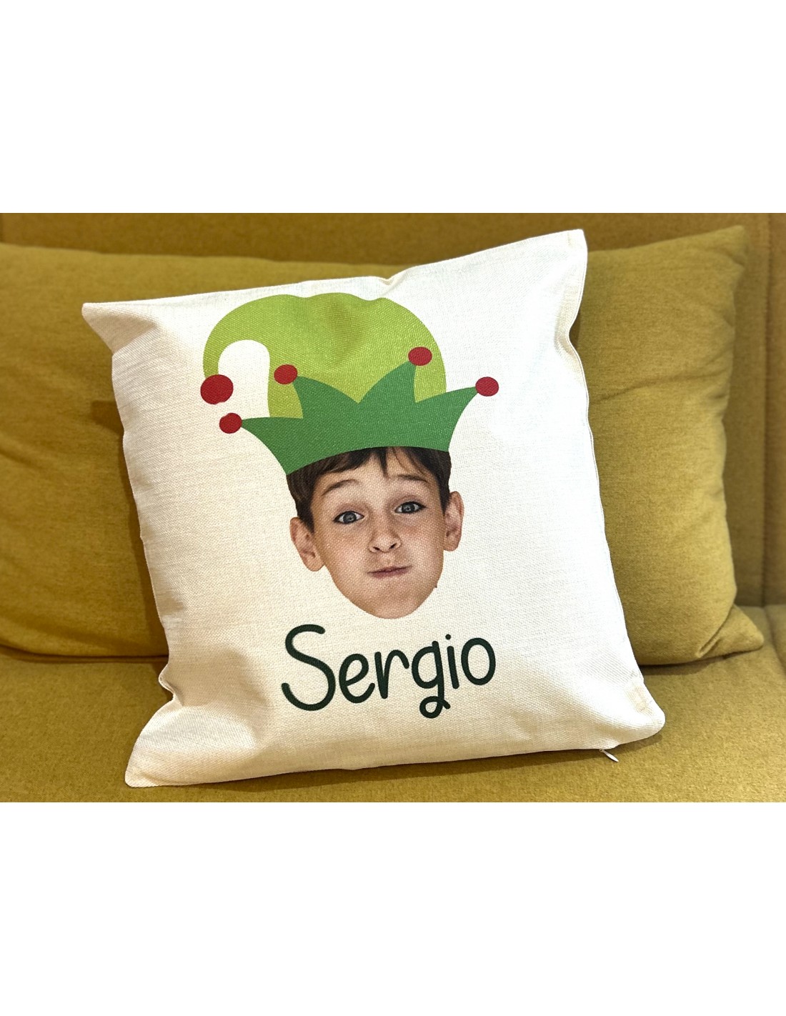 Cojín de lino con cara de Elfo Cojín de lino con cara de Elfo