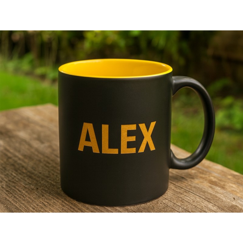 Taza personalizable de pizarra amarilla